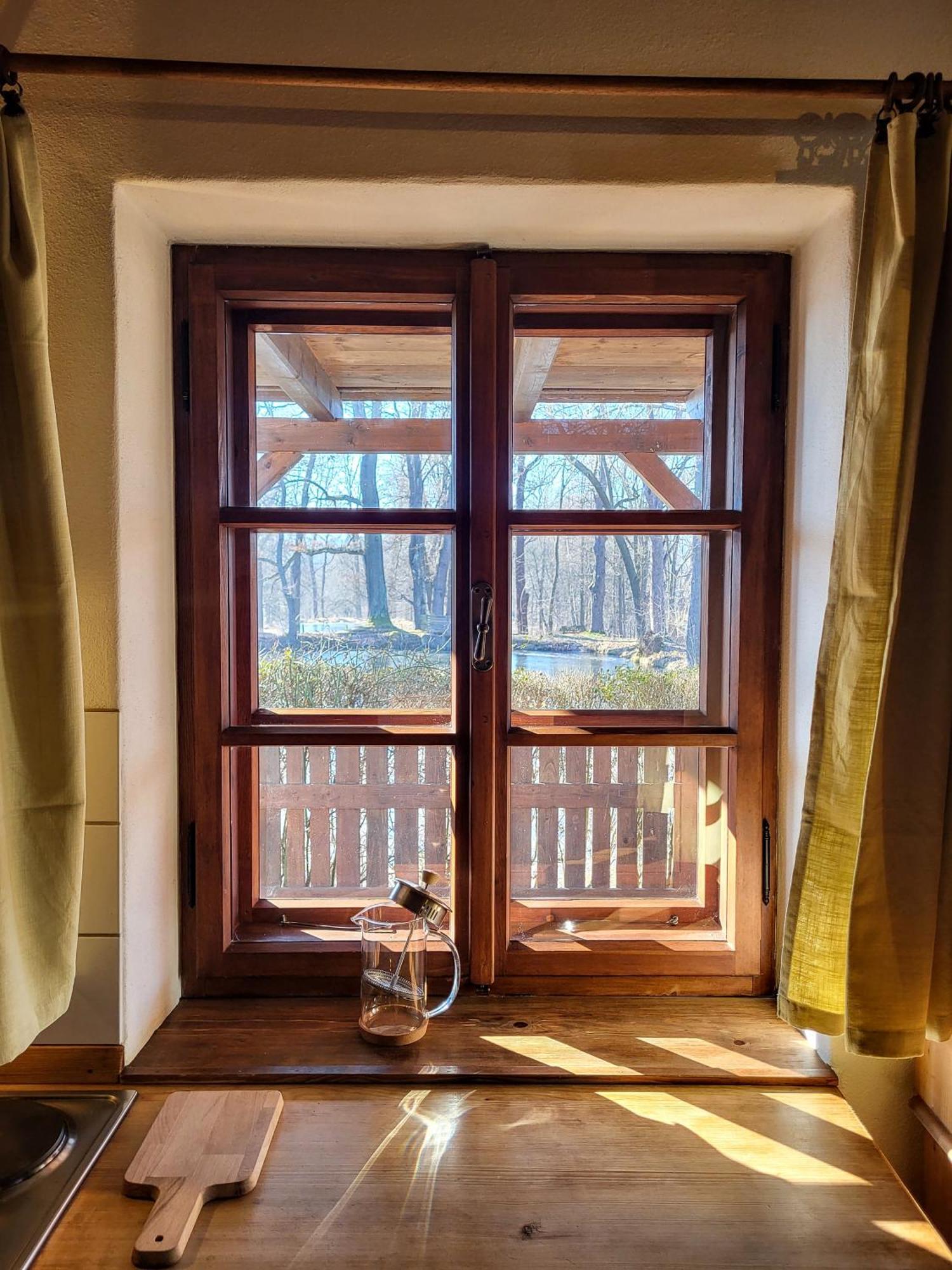 Apartmany Cerveny Dvur Chvalšiny Екстериор снимка